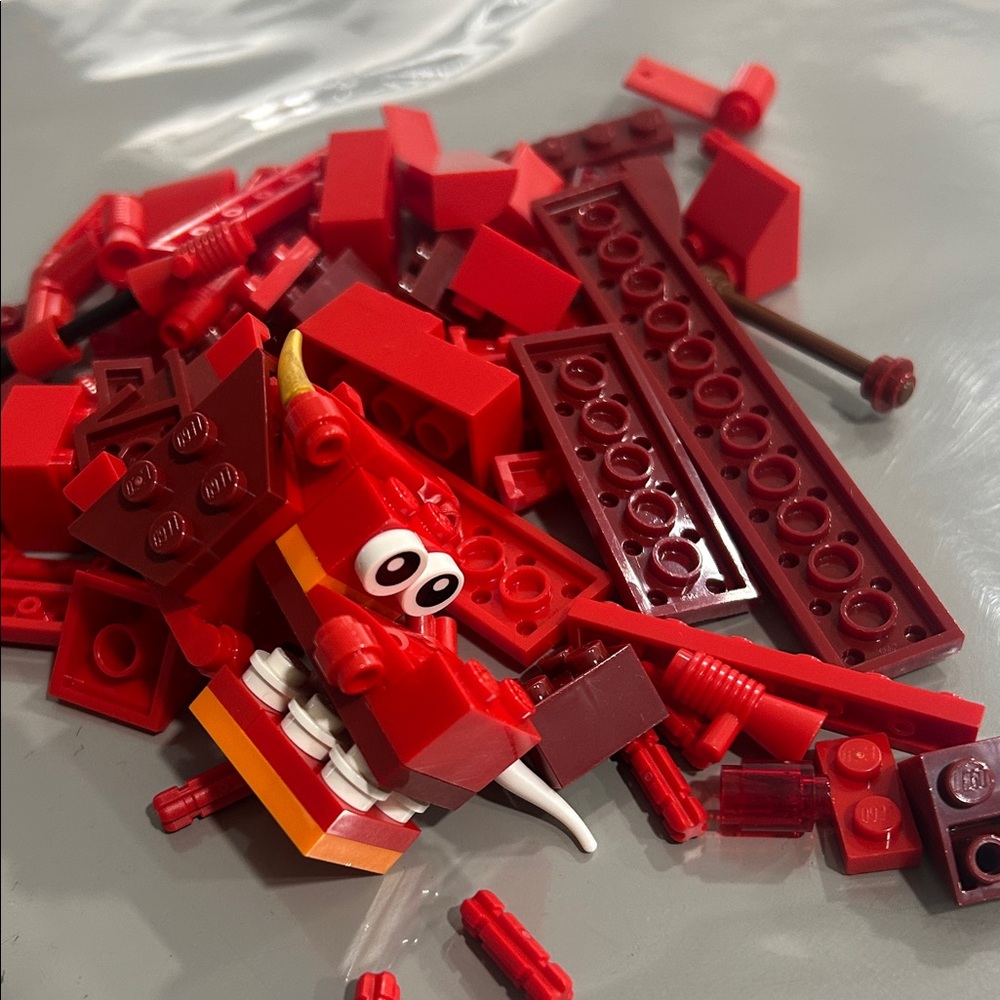 Assorted LEGO Collection - Picture 3 of 11